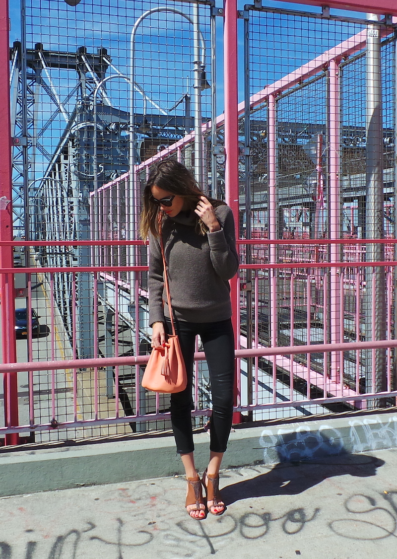 sweater weather in New York - via Front Roe, a fashion blog by Louise Roe