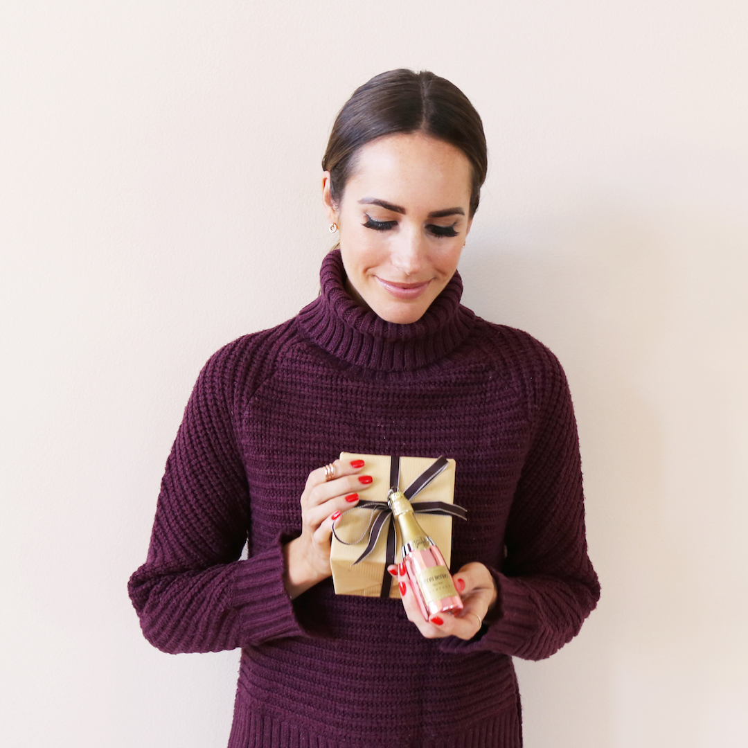 Holiday Gift Guide: Thoughtful Hostess Gifts - Front Roe, by Louise Roe
