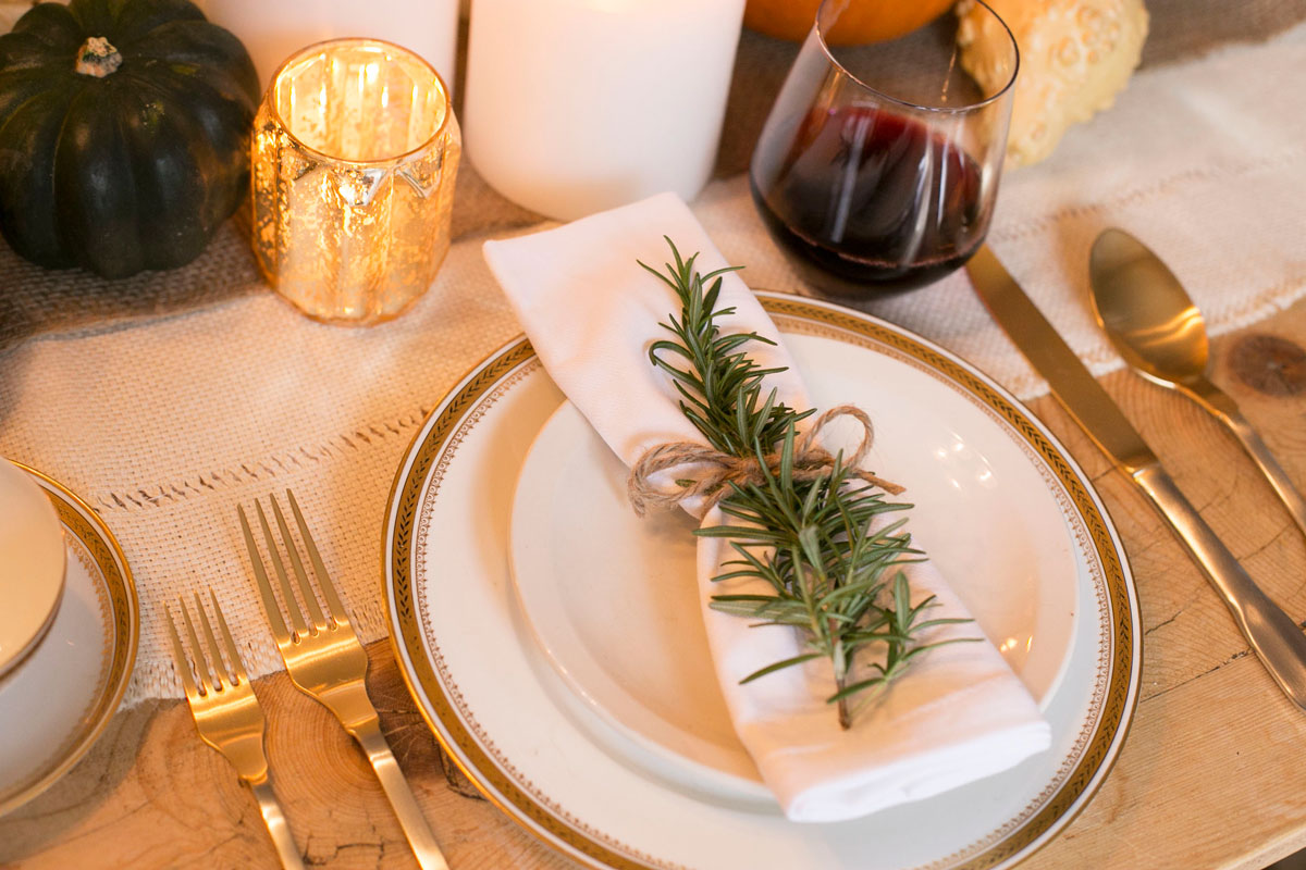 Louise Roe - Chic and Easy Thanksgiving Setting - Lifestyle Tips - Front Roe fashion blog 2